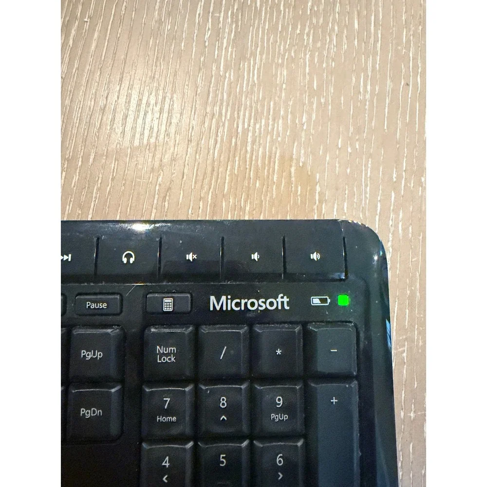 Microsoft Wireless Comfort Keyboard 5050 Model 1728 Black Ergonomic No Receiver